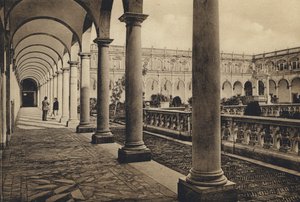 ナポリ：Chiostro Di S Martino（モノクロ写真 作： Italian Photographer