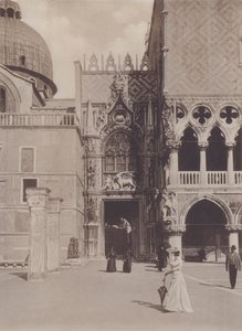 ポルタ・デラ・カルタ（モノクロ写真 作： Italian Photographer