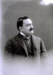 エンリコ・カルーゾの肖像、1900年頃 作： Italian Photographer