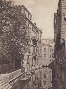 リオ・ヴァンアクセル（モノクロ写真 作： Italian Photographer