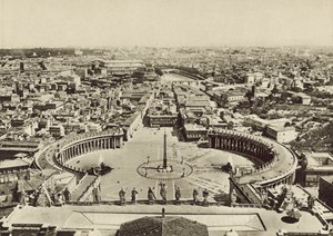 Sピーターズスクエアとドームから撮影した町のパノラマ 作： Italian Photographer