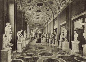 バチカン美術館、スタチューホールの内部 作： Italian Photographer