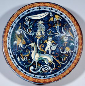 幻想的な動物が描かれたカフェッジョーロ・ファイアンスのカップ。1510-1520年 パリ、ルーヴル美術館 作： Italian School