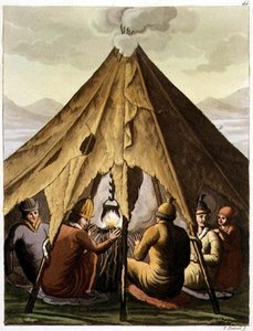 家族が火を囲んでいるラップランドの小屋の内部（「The History of the Nations」よりプレート44）（アクアチント