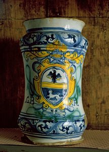 マイオリカ薬瓶（陶器）