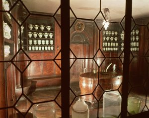 18世紀の薬屋の再建
