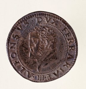 フェラーラ（Ferrara）の銀貨（テストーネ）：公爵アルフォンソ2世デステ（アルフォンス2世エステンセ）の時代（1559-1597年）。直径2.7cm ローマ、イタリア国立博物館 作： Italian School