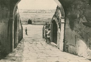 そのまま円形劇場への主要入口（グラビア） 作： Italian School