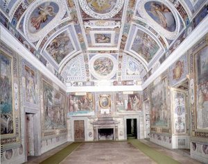オノフリオ・パンヴィニオが考案し、タッデオ(1529-66)とフェデリコ・ズッカーロ(1540-1609)がフレスコ画を描いた「ファルネーゼの輝きの広間」の眺め 1557-83年（フレスコ画 作： Italian School