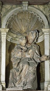 聖母子像（テラコッタに金箔と彩色を施したもの 作： Jacopo Sansovino