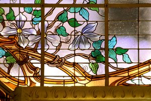ナンシー（54部門）、アール・ヌーヴォー、「クレマタイトの森」（1901年）-詳細、ジャック・グルーバー（1870-1936年）によるステンドグラス、サン・ジョルジュ通りのクレディ・リヨネにて