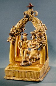 アーバンの下に座っている夫婦とのライティングセット、ボーンワークショップ（セラミック） 作： Jacques Sebastien Talbot