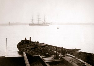 貨物を積んだはしけ、ロッテルダム、1898年。 作： James Batkin