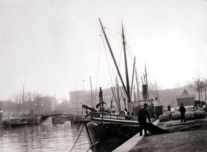 運河ボート、ロッテルダム、1898年。 作： James Batkin