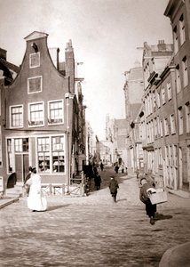 ストリートシーン、ロッテルダム、1898年。 作： James Batkin