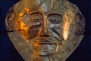 青銅器時代の葬儀用マスク。ギリシャ、アテネ、国立考古学博物館。