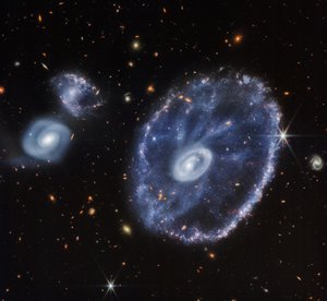 側転銀河 (NIRCam のみ) 作： James Webb Space Telescope (NASA)