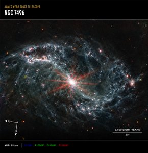 NGC 7496（MIRIコンパス画像） 作： James Webb Space Telescope (NASA)