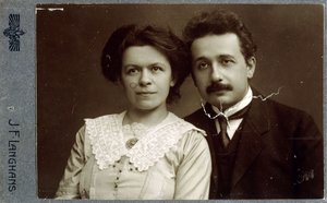 1911年、1911年のアルベルトアインステンとミレバアインシュタイン-マリックのCarte-de-visite肖像写真