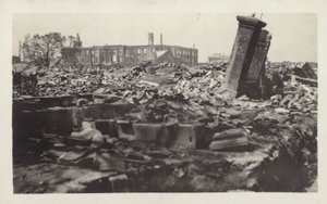 関東大震災後の日本、1923 作： Japanese Photographer