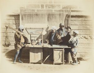 日本の道端にある屋台（手彩色のモノクロ写真 作： Japanese Photographer