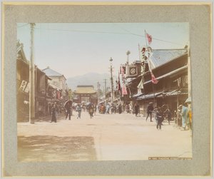 神戸・劇場通り（手彩色のモノクロ写真 作： Japanese Photographer