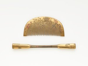 櫛とヘアピン、19世紀後半から20世紀初頭（漆と金の木材） 作： Japanese School