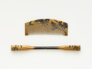 櫛とヘアピン、19世紀後半から20世紀初頭（漆と金の木材）
