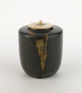 Seto ware tea caddy, katatsuki type, Tea caddy (katatsuki chaire) 作： Japanese School