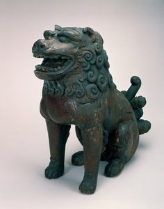 獅子（ガーディアンライオンまたは犬）（漆の木）