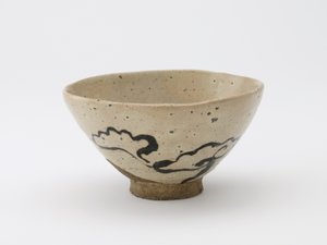 江戸時代の不朽の菌の絵柄が入った茶碗18〜19世紀（釉薬の下に鉄の顔料を入れた石器） 作： Japanese School