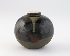 Tea caddy, bunrin type, Kyoto, Kyoto-fu, Edo period (ceramic) 作： Japanese School