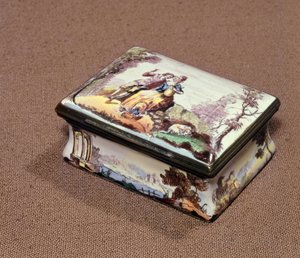 Snuffbox、バーミンガム、1756年頃（転写プリントされたエナメル） 作： Jean Antoine Watteau