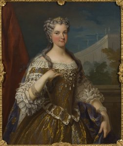 フランス王妃マリー・レクザンスカの肖像 - ヴァン・ロー、ジャン・バティスト、コピー・アフター（1684-1745）によるフランス王妃マリー・レクザンスカ（1703-1768）の肖像。キャンバスに油彩。サイズ : 104x82 cm。ストックホルム国立博物館