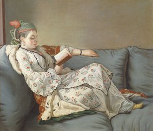 ラ・スルタン・リザン」、ディバンでトルコの衣装を読む女性 作： Jean Étienne Liotard