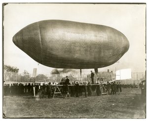 飛行船 "カリフォルニア・アロー" 作： Jessie Tarbox Beals