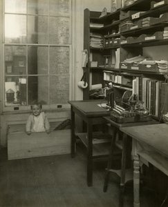 4月10日 作： Jessie Tarbox Beals
