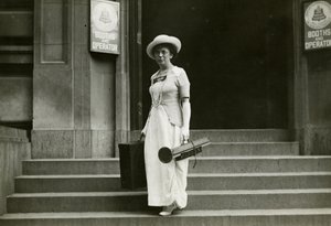 仕事中のビール、1904 作： Jessie Tarbox Beals