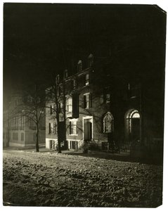 アメリカ・ボストン、チェスナット通り、1902-10年頃（ゼラチンシルバー写真 作： Jessie Tarbox Beals