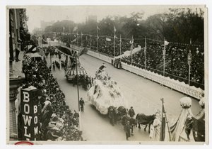 歴史的パレードの全景 セントラルパークのセントニコラスフロート 作： Jessie Tarbox Beals