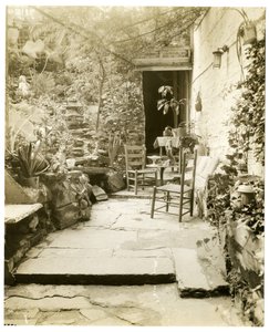 アーティスト、ジョージ＆メアリー・ストーンヒルの家（アメリカ、ニューヨーク、グリニッチ・ビレッジ） 1936-37年頃（ゼラチンシルバー写真