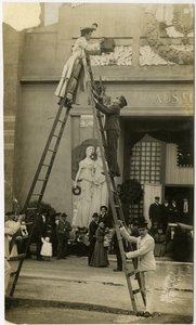 ジェシー・ターボックス・ビールス、自画像、万国博覧会セントルイス、1905年から40年頃（ゼラチンシルバー写真 作： Jessie Tarbox Beals
