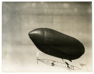 少年の帽子 - St.Louisにて 作： Jessie Tarbox Beals