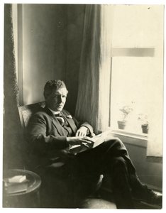 Llewelyn Powys, c.1905-40 (ゼラチンシルバー写真) 作： Jessie Tarbox Beals