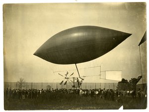"飛行船「メテオ号 作： Jessie Tarbox Beals