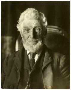 メッセンジャー氏、ハチの男、1905-09年 作： Jessie Tarbox Beals