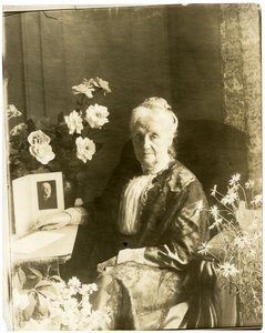 ミセス・グリニッチ・ホーン？1905年頃～40年頃（ゼラチンシルバー写真 作： Jessie Tarbox Beals