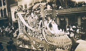 ニューオーリンズ、マルディグラ、1905年頃 作： Jessie Tarbox Beals