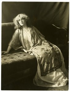 ローズO "ニールウィルソン、1919年