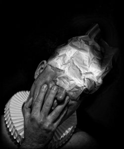ピエロの死（シリーズ）、2014年（写真アートデジタルアート） 作： Johan Lilja